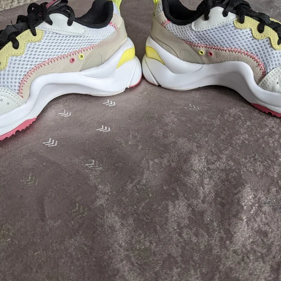 Puma Rise Contrast Sneaker - Picture 2 of 4